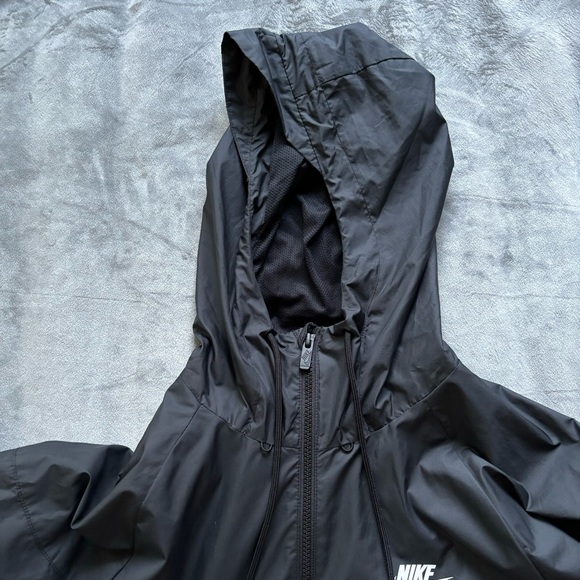 Nike Jacket - Picture 4 of 9